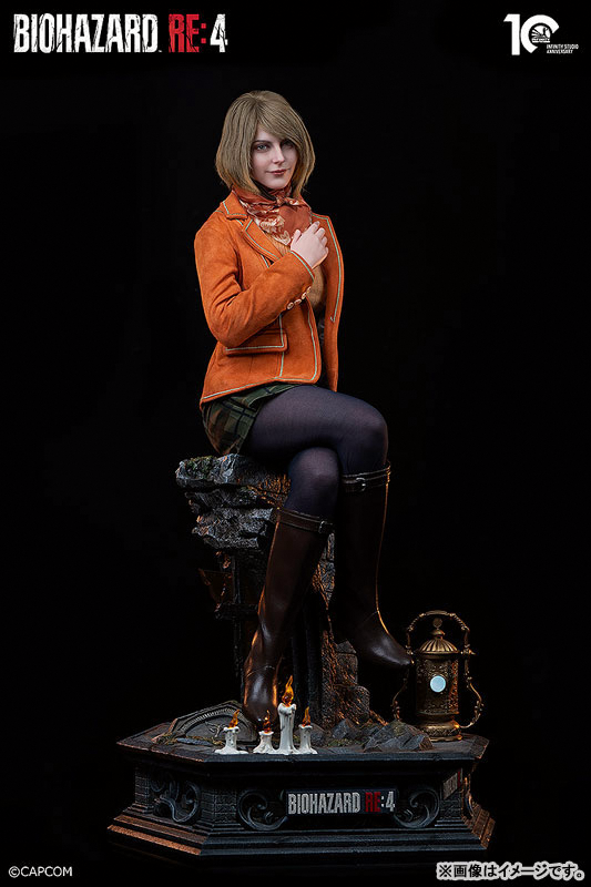Ashley statue details: costume, hair, and a lit display base